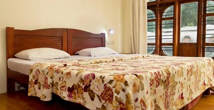 Botel Aqua Jumbo Houseboats Hotel Kumarakom